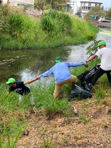 Rio Camarones Teamwork