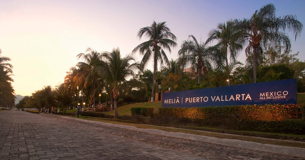 Historia De Melia Puerto Vallarta